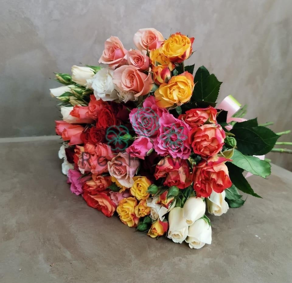 Букет цветов из: Розы в Миатли