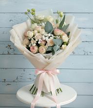 Букет цветов из:  Розы и Лизиантусы #REPLACE_PRED# Миатли