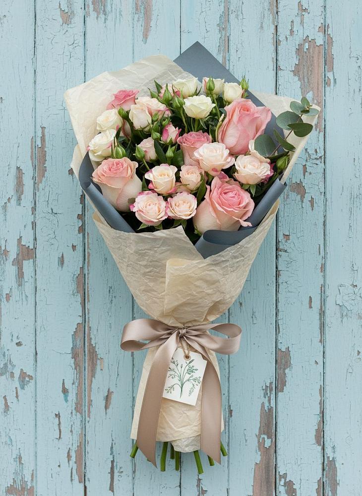 Букет цветов из: Розы в Миатли