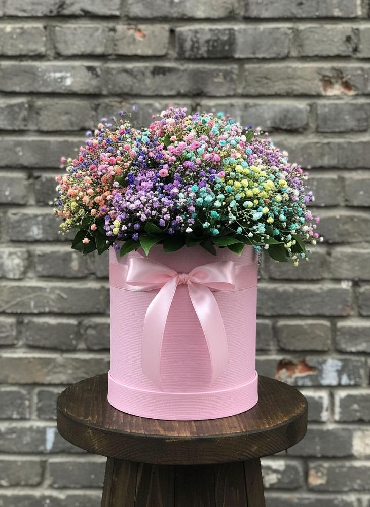 Цветочная композиция из Гипсофила и Розы в шляпной коробке в Миатли