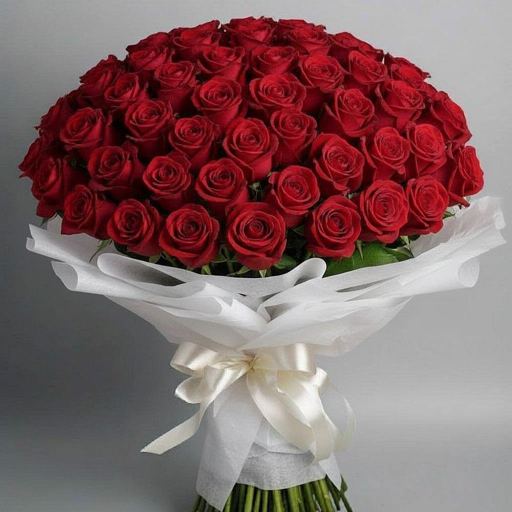Букет 101 Красная роза Блэк Мэджик в Миатли