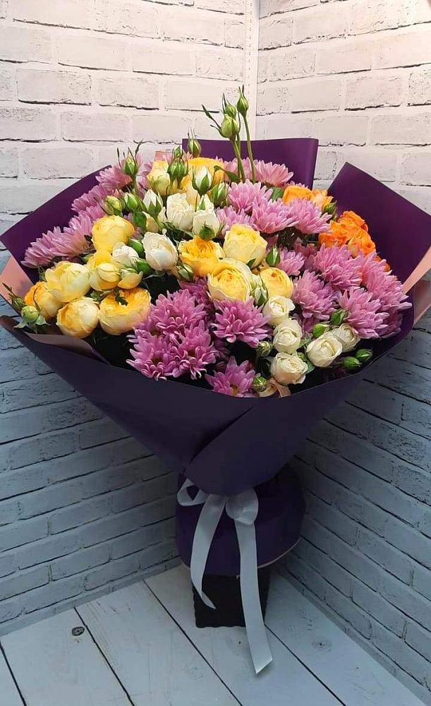 Букет цветов из: Хризантемы и Розы в Миатли
