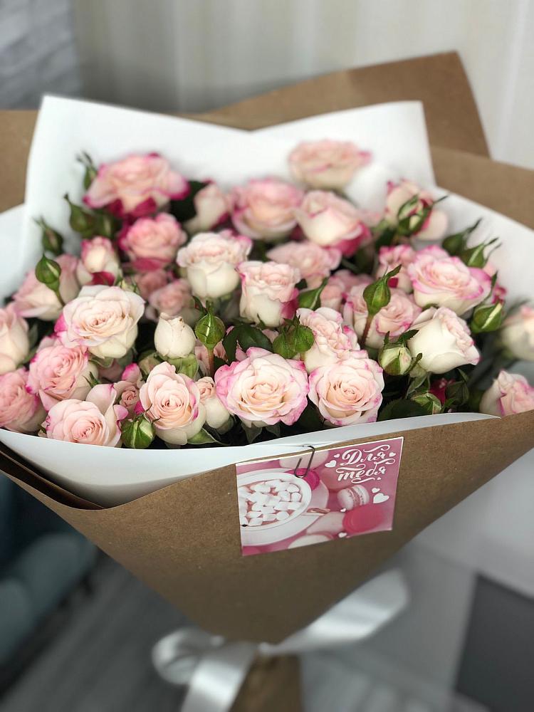 Букет цветов из: Розы в Миатли