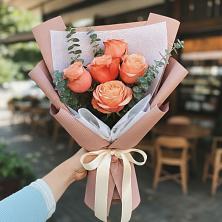 Букет цветов из:  Розы в Миатли