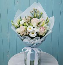 Букет цветов из:  Розы и Лизиантусы в Миатли