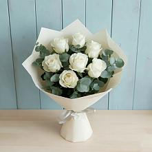 Букет Белые розы в Эвкалипте в Миатли