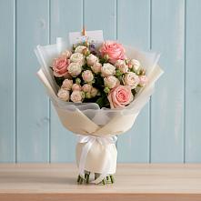 Букет цветов из:  Розы в Миатли