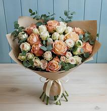 Букет цветов из:  Альстромерии и Розы в Миатли