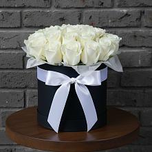 Цветочная композиция из Розы в шляпной коробке в Миатли